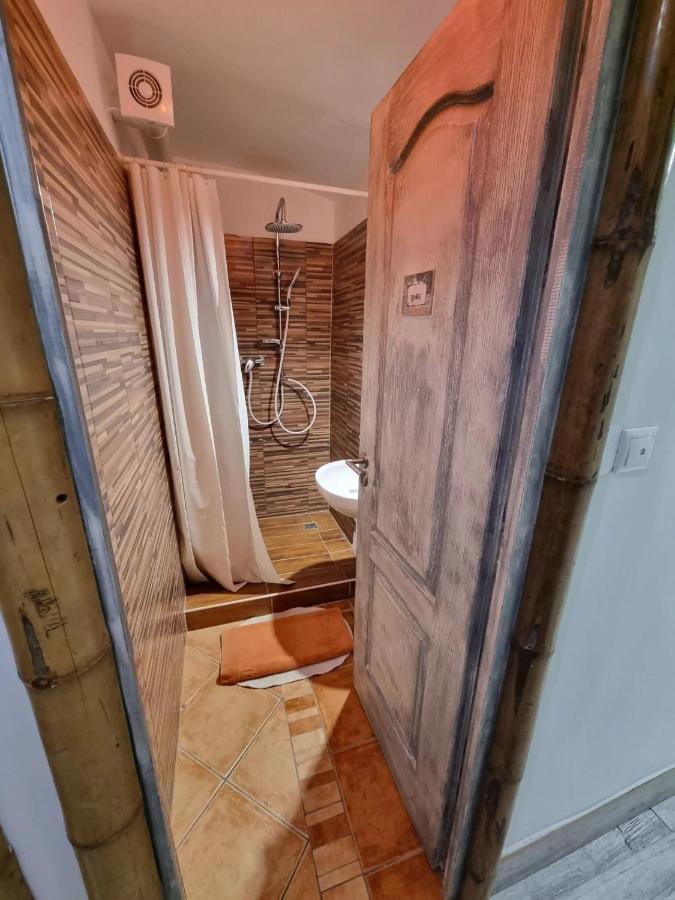 Centrum Wellness Hostel Debrecen Extérieur photo