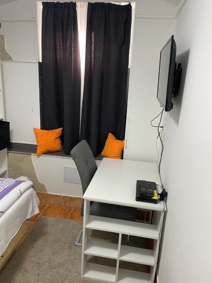 Centrum Wellness Hostel Debrecen Extérieur photo
