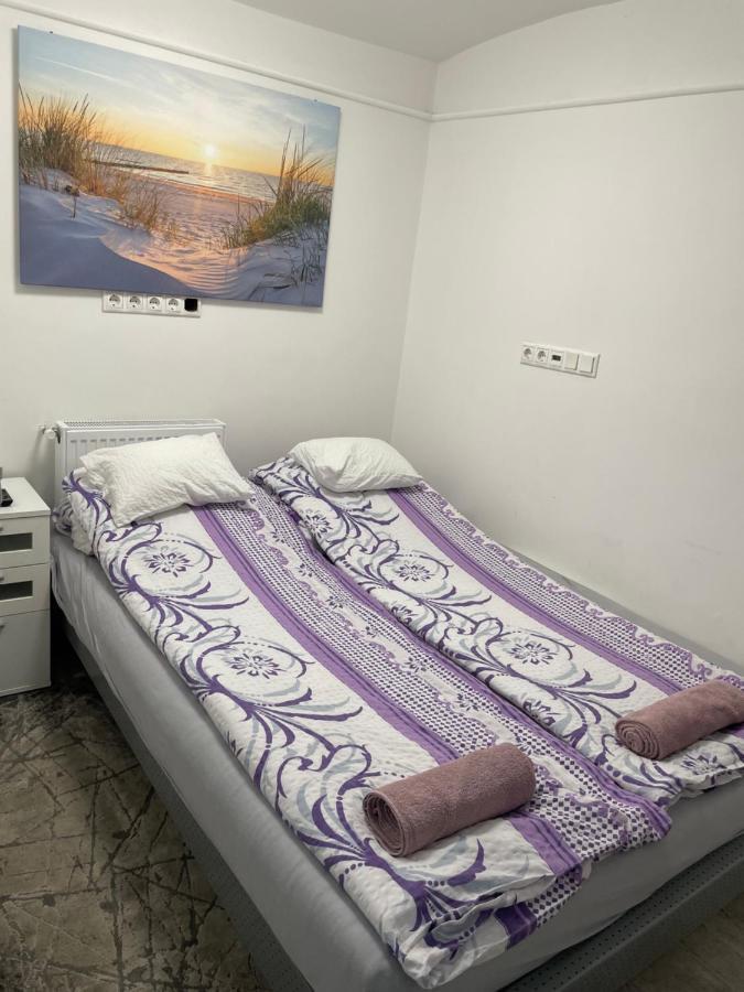 Centrum Wellness Hostel Debrecen Extérieur photo